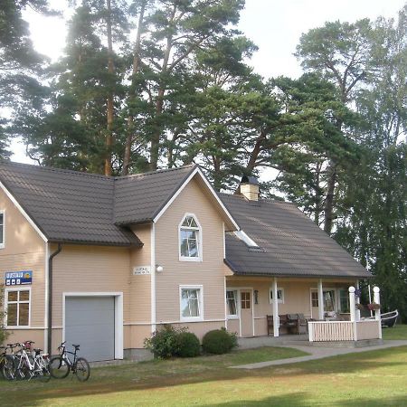 Uustalu Homestay Käsmu Esterno foto